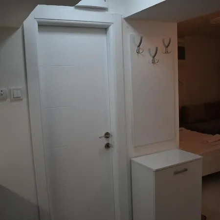 Rara 2 Center,new!!! Apartment Skopje